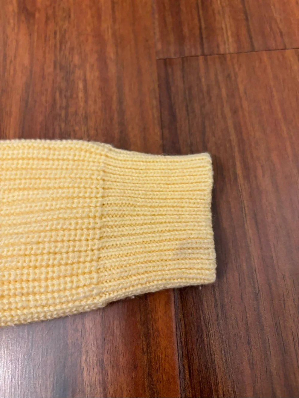 Osh Kosh B’Gosh vintage light yellow knit crewneck sweater